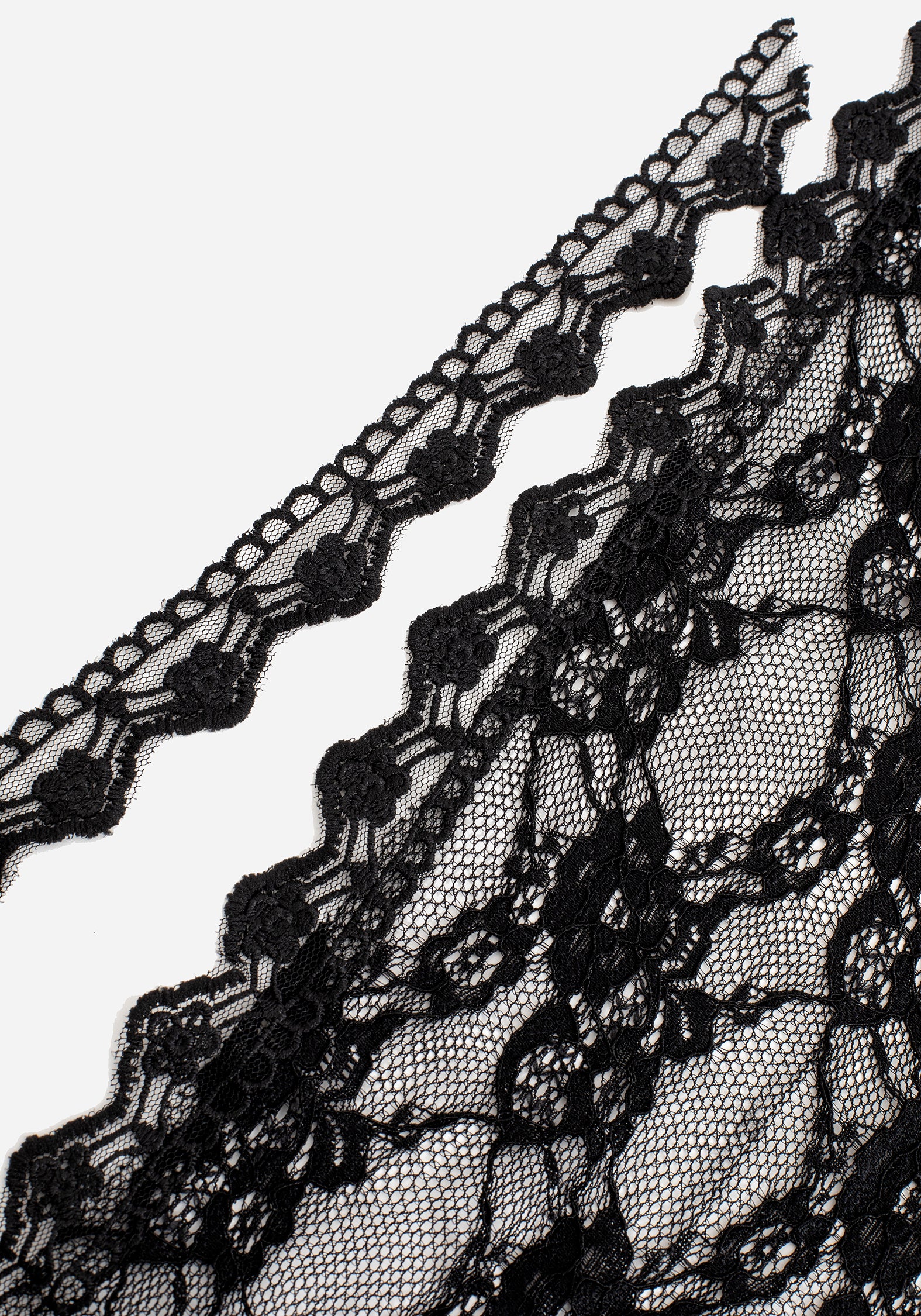 Vivilla Lace Triangle Scarf
