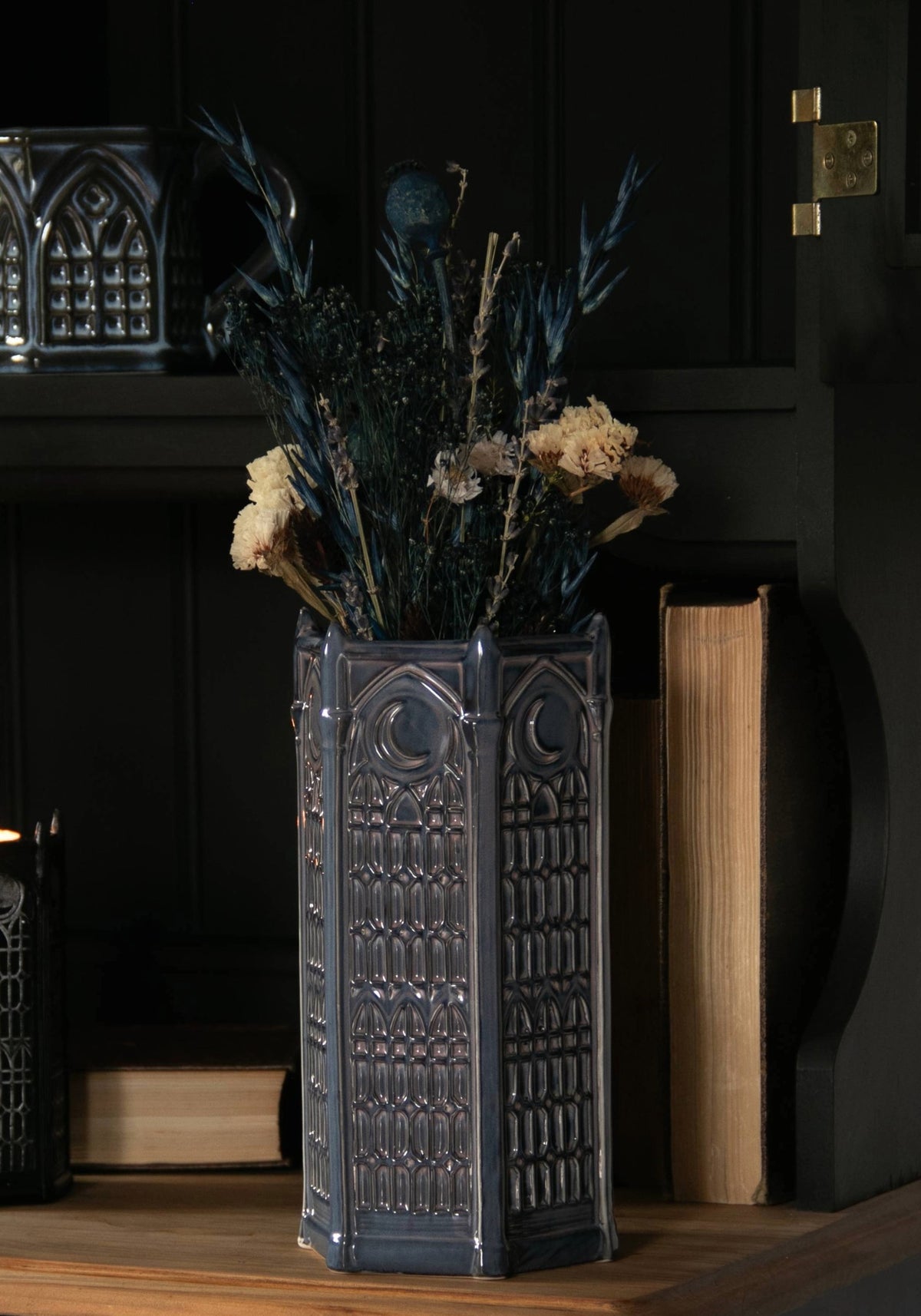 Noctelle Cathedral Vase