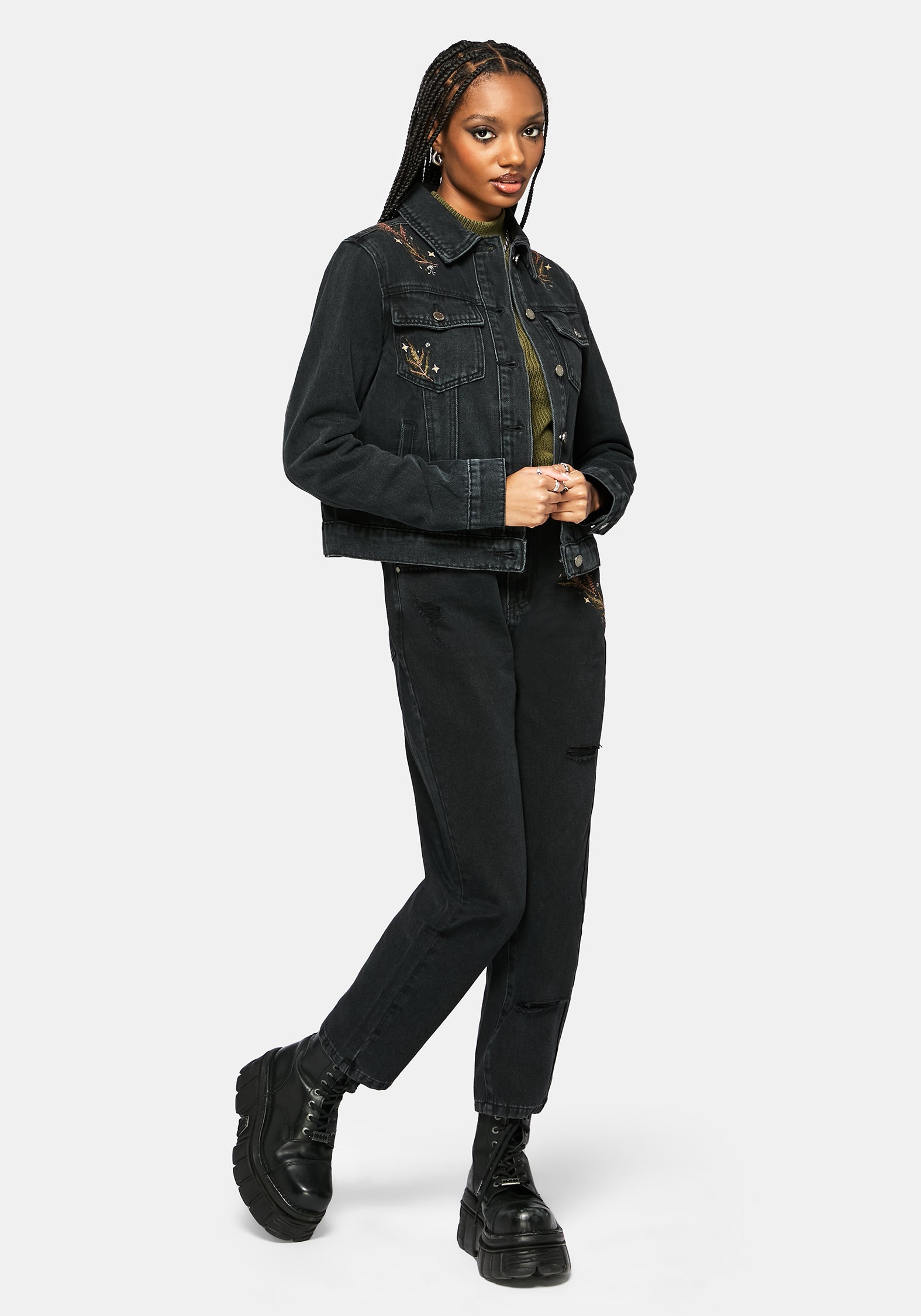 Abellona Embroidered Denim Mom Jean