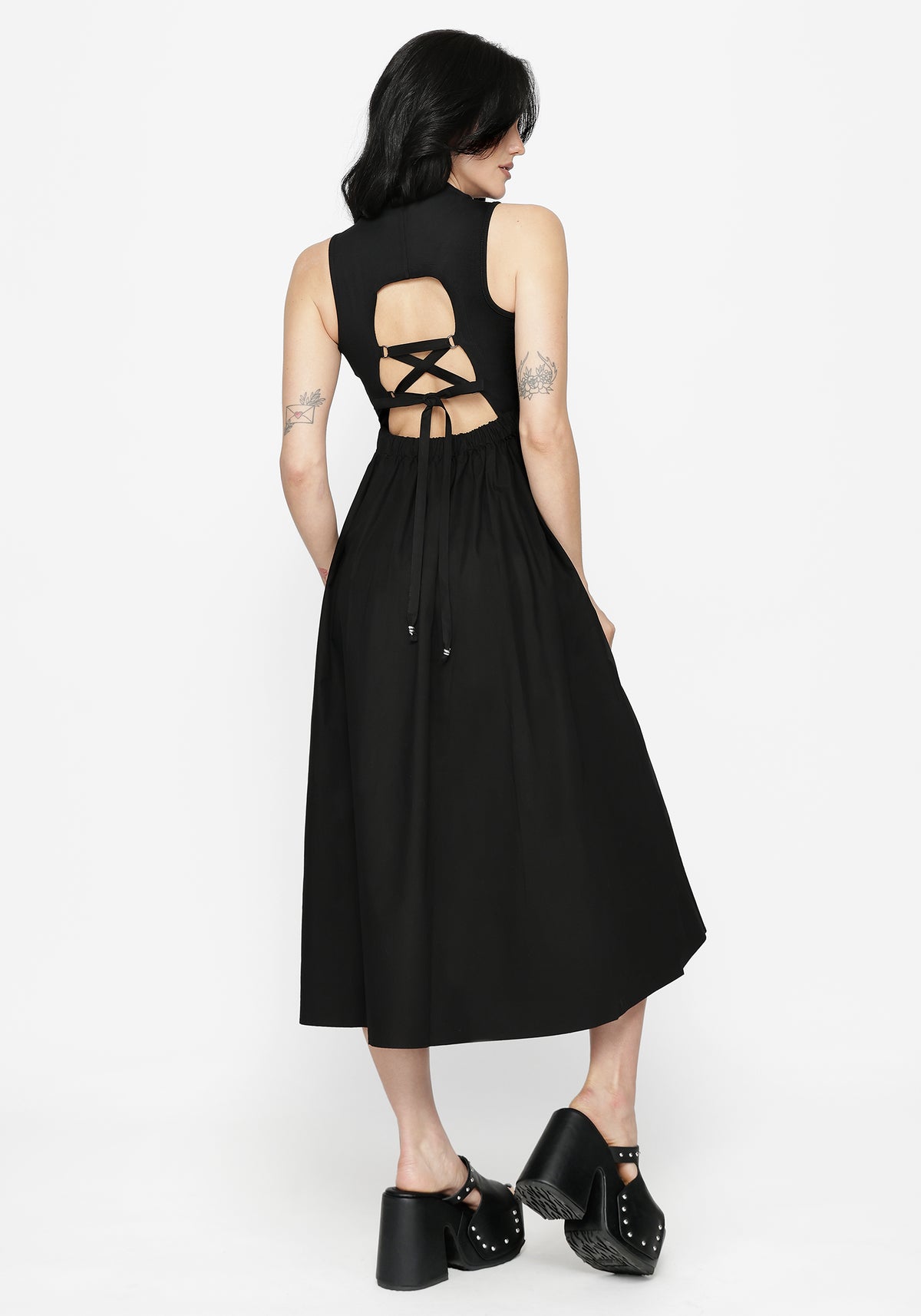 Morthira Open Back Lace Up Midaxi Dress