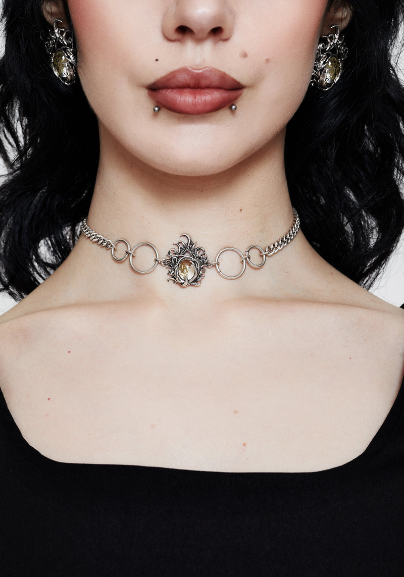Marte Trapped Flower Choker