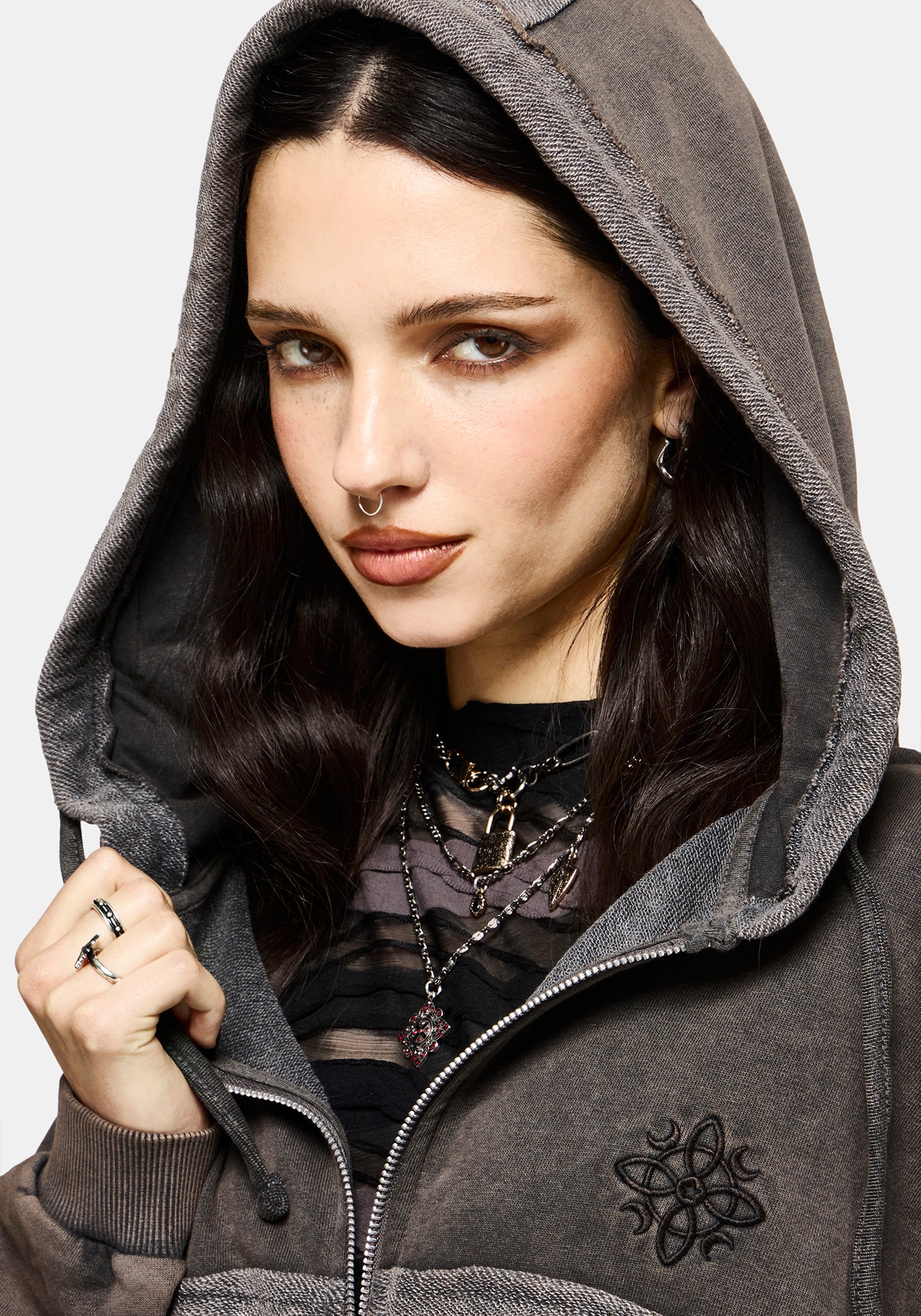 Mio Witches Knot Distressed Seam Hoody