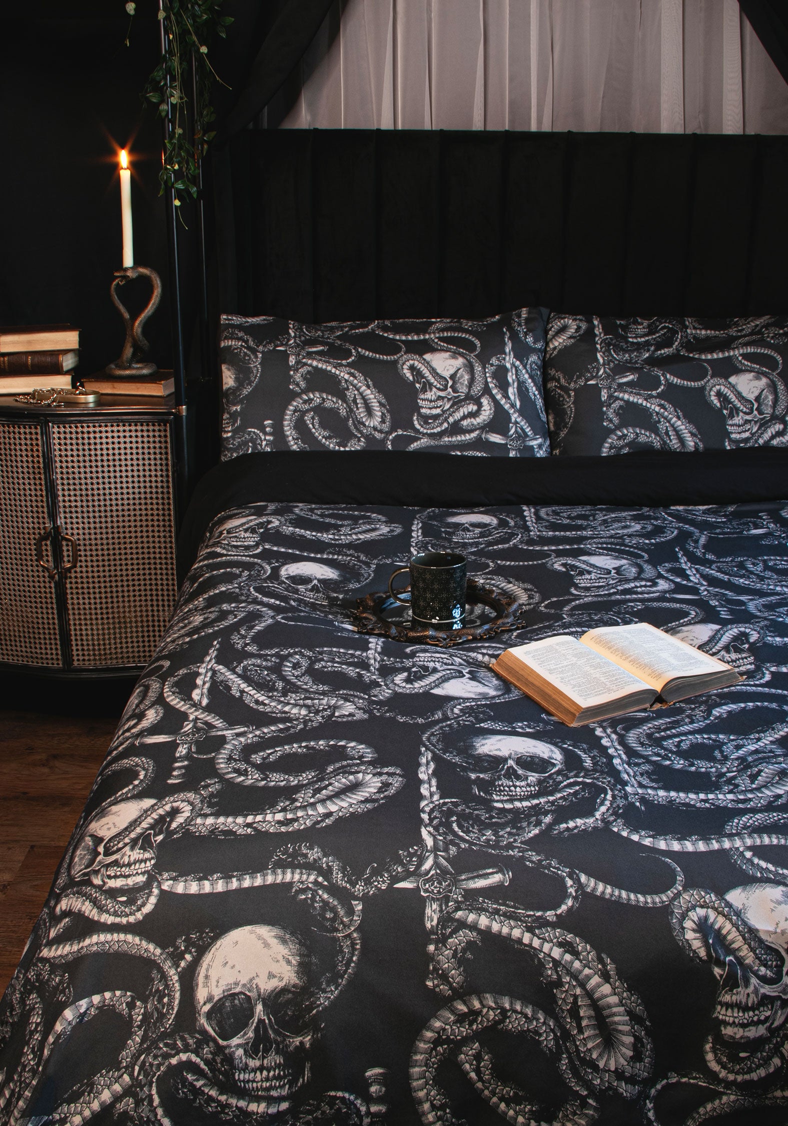 Ophion Bedding Set - UK Double