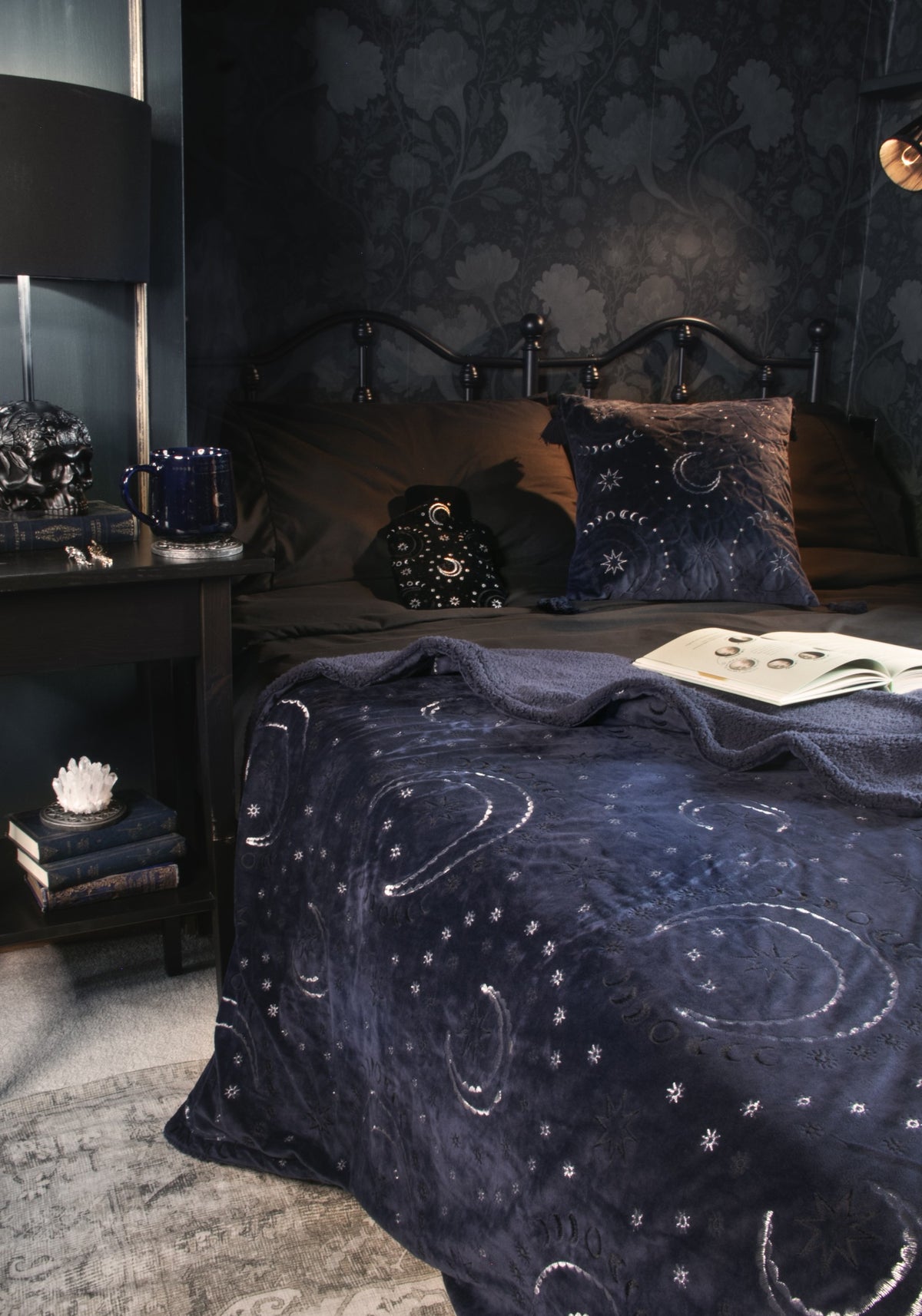 Monarlo Celestial Embroidered Blanket