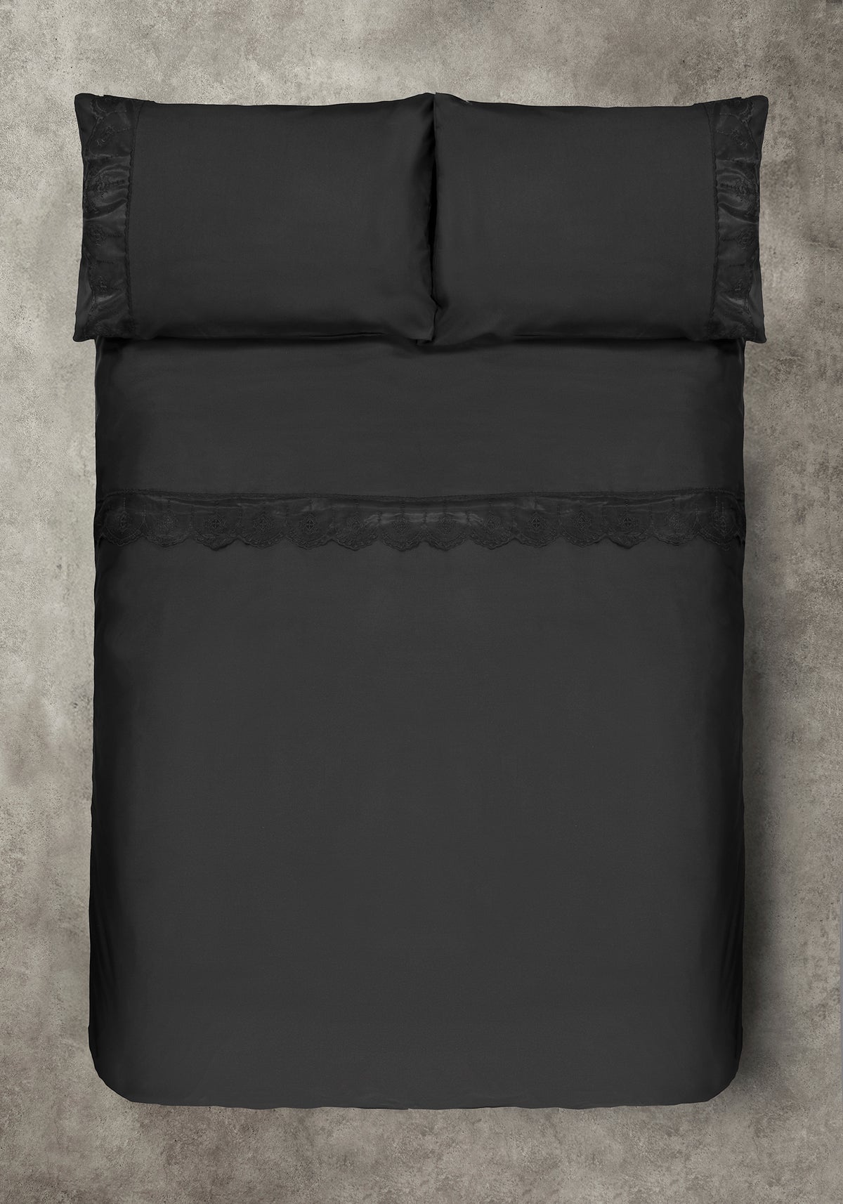 Sulphix Lace Detail Bedding - UK King