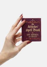The Witches' Spell Book: Love, Happiness, and Success - Cerridwen Greenleaf