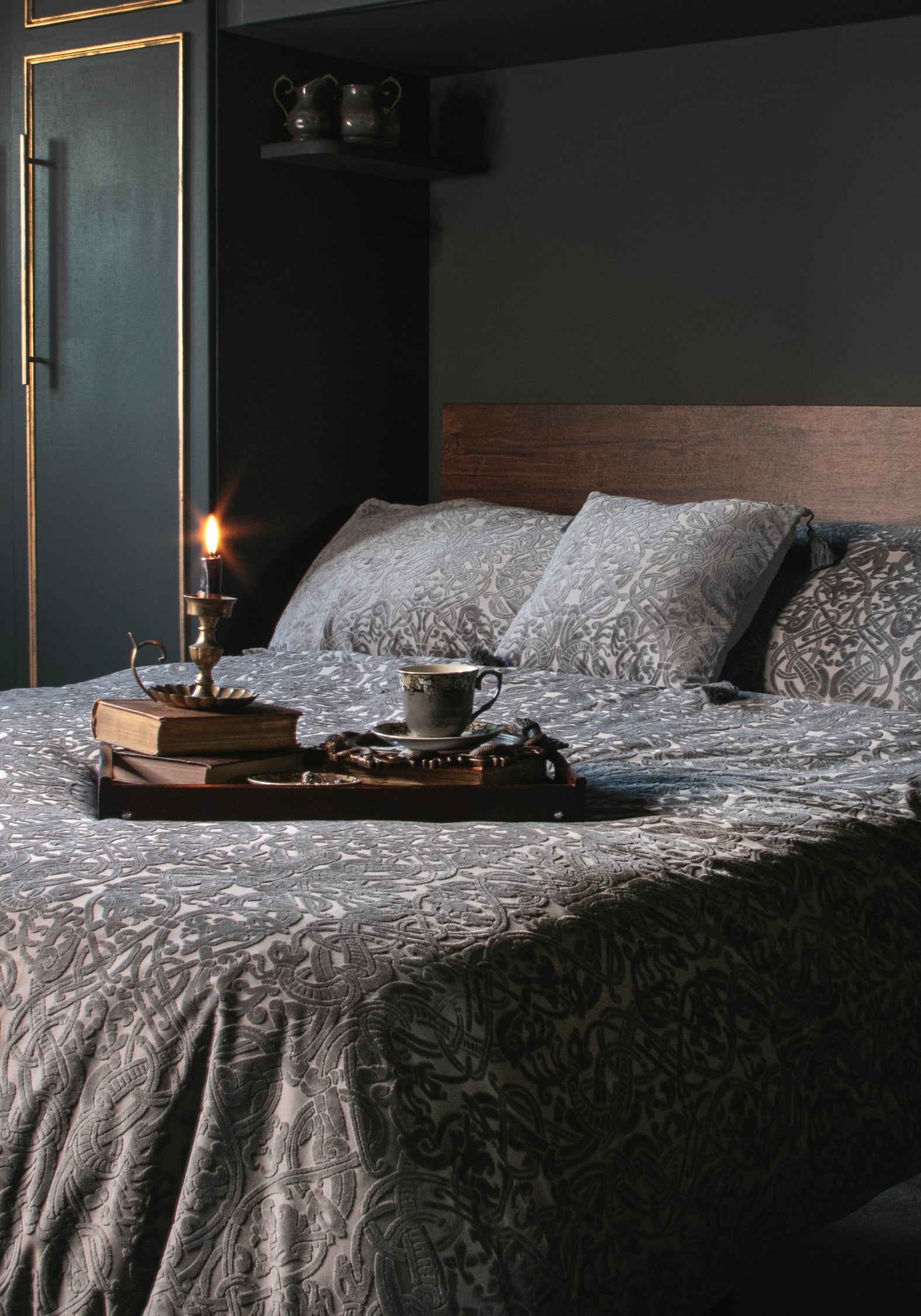Branwyn Dragon Velvet Bedding (UK Double)