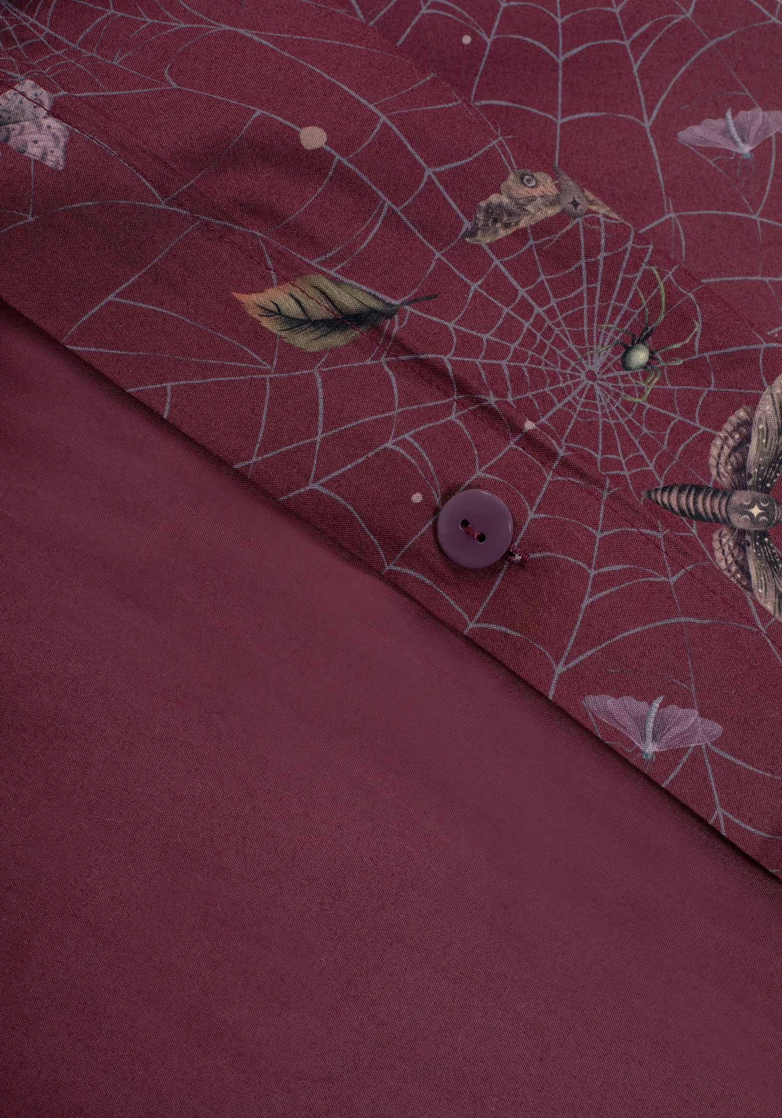 Celia Moth Web Bedding (UK King)