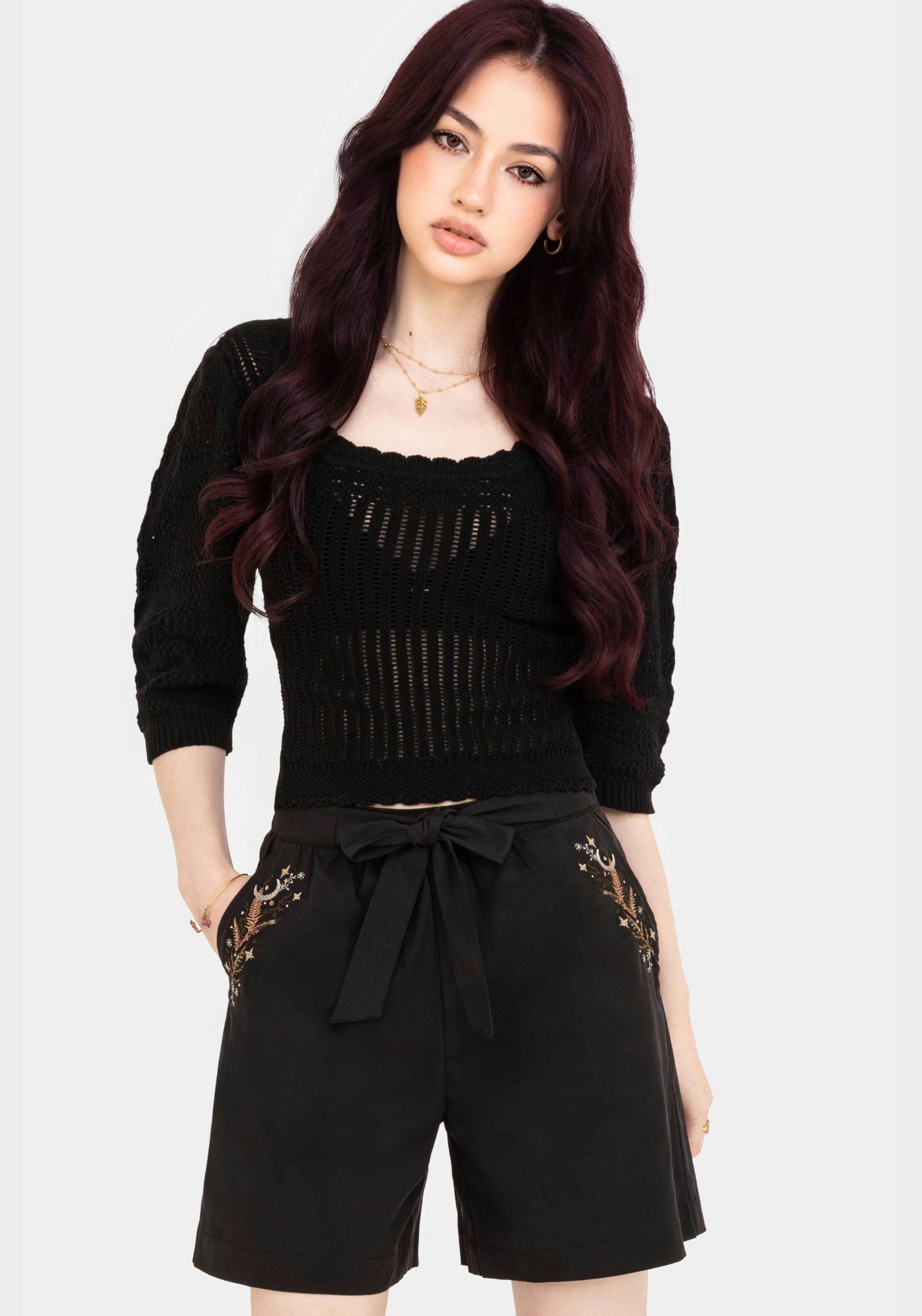 Abellona Embroidered Belted Short