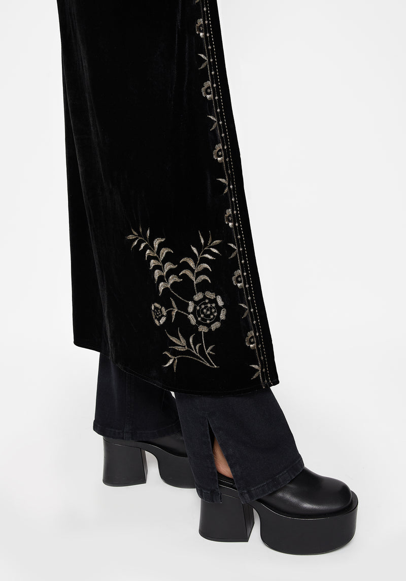 Kobra Velvet Snake Embroidered Longline Kimono