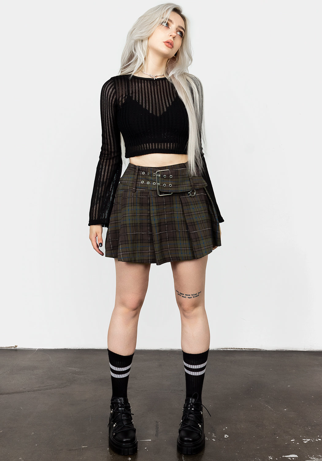 Habundia Flared Sleeve Crop Top