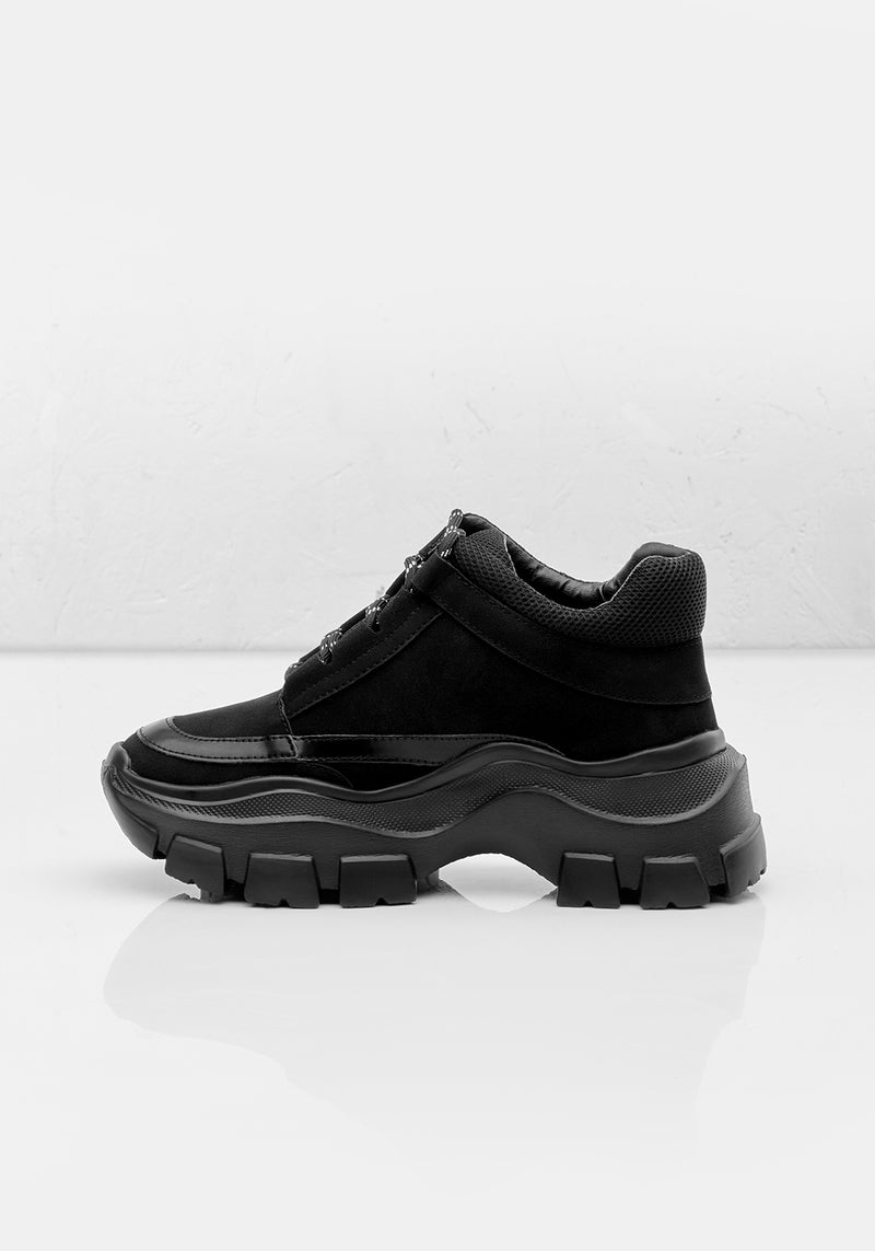 SUPERNAUT SNEAKERS - BLACK