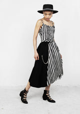 RUNE EMBROIDERY BOATER HAT