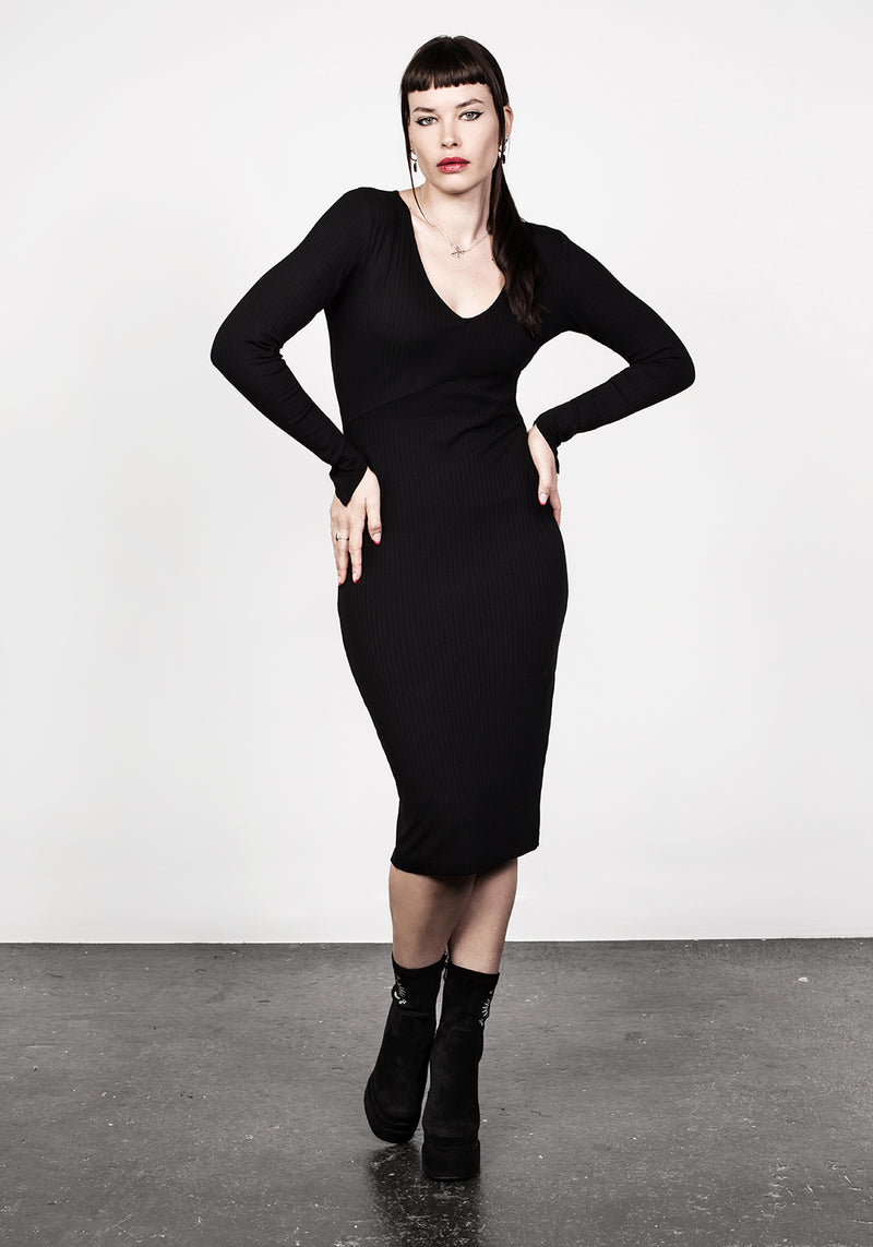 VAMPIRA V-NECK MIDI DRESS